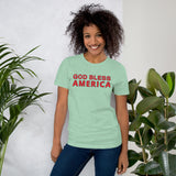 Unisex t-shirt feels soft and lightweight "GOD BLESS AMERICA"