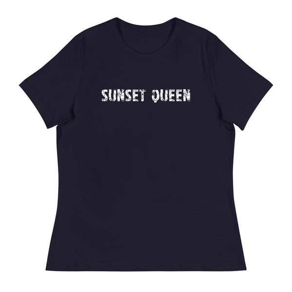 Soft and comfortable women's relaxed t-shirt "SUNSET QUEEN"