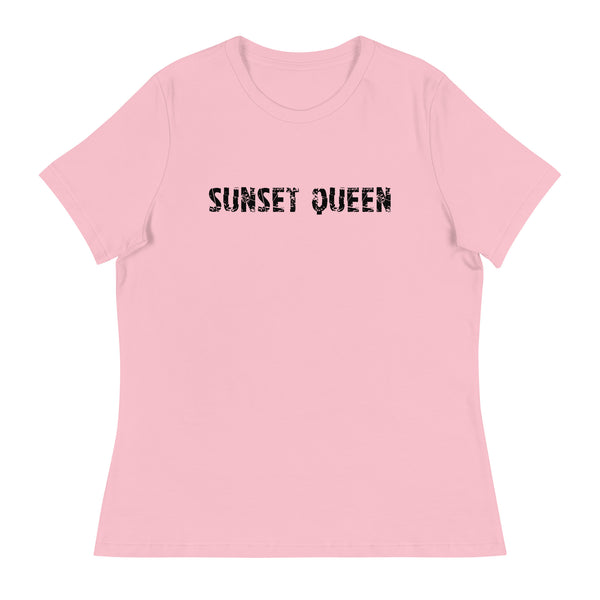 Soft and comfortable women's relaxed t-shirt "SUNSET QUEEN"